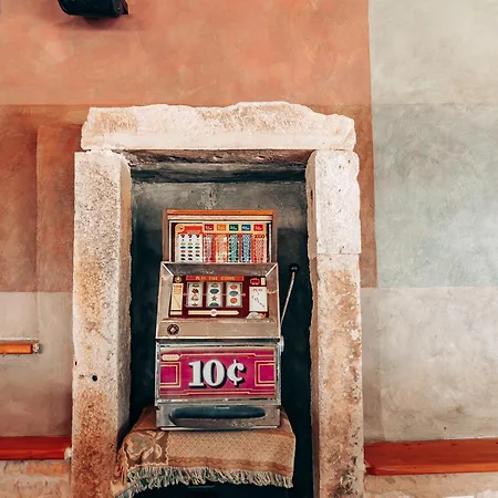 Stancija Negricani Vila Divsici