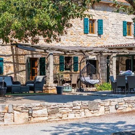 Vila Stancija Negricani *