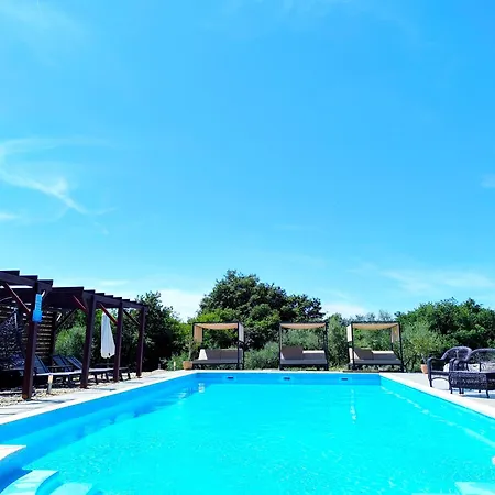 Vila Stancija Negricani *