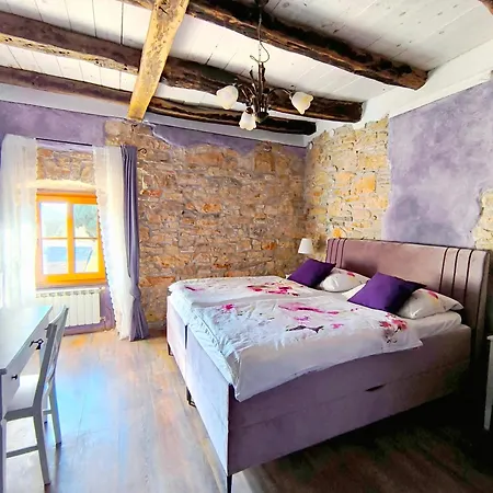 Stancija Negricani * Divšići